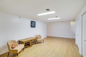 Modern & Spacious Home - 6 Mi to Dtwn South Bend