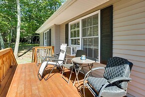 Walk to Lake Wallenpaupack: Poconos Vacation Home