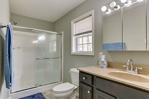 Walk to Lake Wallenpaupack: Poconos Vacation Home