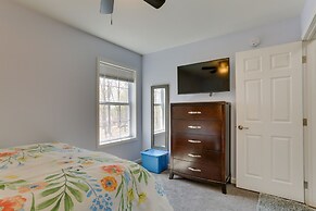 Walk to Lake Wallenpaupack: Poconos Vacation Home