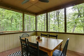 Lake Ariel Vacation Rental: Screened Porch & Grill