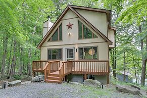 Screened Porch & Grill: Lake Ariel Vacation Rental