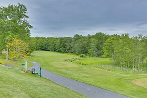 Screened Porch & Grill: Lake Ariel Vacation Rental