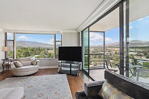 Downtown Reno Penthouse w/ Panoramic Views
