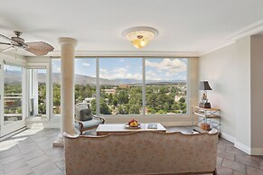 Downtown Reno Penthouse w/ Panoramic Views