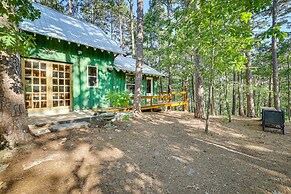 Pet-friendly Eureka Springs Rental w/ Private Deck