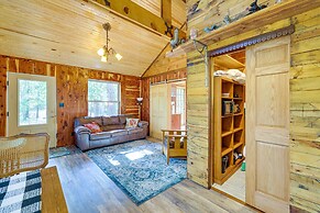 Pet-friendly Eureka Springs Rental w/ Private Deck