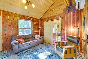 Pet-friendly Eureka Springs Rental w/ Private Deck