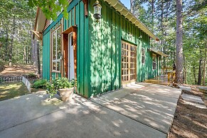 Pet-friendly Eureka Springs Rental w/ Private Deck