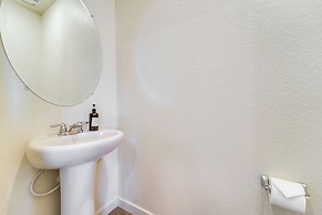 Modern Reno Vacation Home: Easy Access to Nature