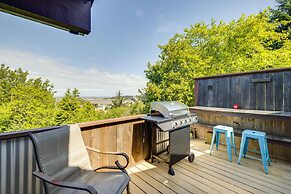 Waldport Home w/ Private Hot Tub & Views!