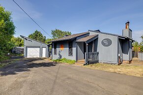 Private Hot Tub & Views: Lovely Waldport Home