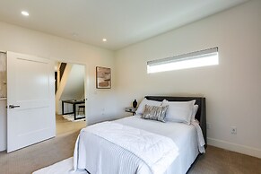 < 2 Mi to Dtwn: Reno Gem w/ Rooftop Patio!