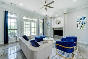 10 Acres w/ Pool & Pond: Luxury Melissa Villa!