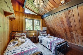 Eureka Springs Rental Cabin 8 Mi to Downtown!