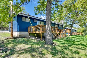 Vibrant Kimberling City Hideaway w/ Private Deck!