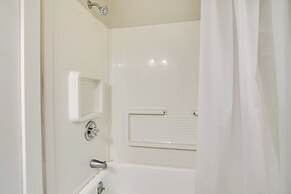 Tranquil Kimberling City Getaway w/ Community Pool