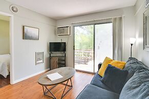 Lakefront Oasis: Boat Slip, Kayaks & Outdoor Pool