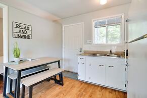 Lakefront Haven: Boat Slip, Deck & Community Pool!