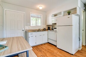 Lakefront Haven: Boat Slip, Deck & Community Pool!