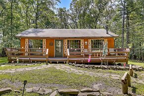 Pools & Ski Access: Lackawaxen Cottage w/ Deck!