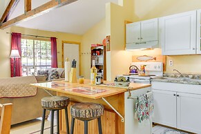 Pools & Ski Access: Lackawaxen Cottage w/ Deck!