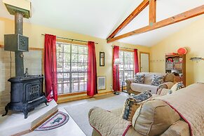 Pools & Ski Access: Lackawaxen Cottage w/ Deck!