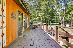 Pools & Ski Access: Lackawaxen Cottage w/ Deck!