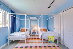 Luxury Apollo Beach Retreat w/ Private Pool & Dock