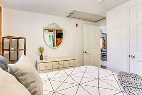 All-season Vernon Township Lake House Retreat!