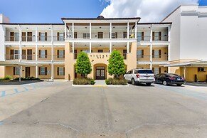 Lovely Baton Rouge Condo ~ 1 Mi to LSU