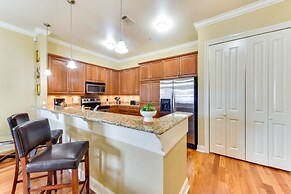 Lovely Baton Rouge Condo ~ 1 Mi to LSU