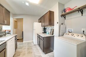 Deck & Patio: Inviting Abode in Natrona Heights!