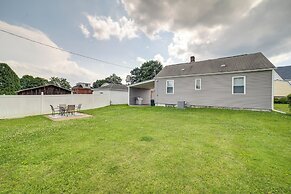 Deck & Patio: Inviting Abode in Natrona Heights!