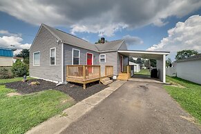 Deck & Patio: Inviting Abode in Natrona Heights!
