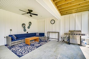 Carolina Beach Vacation Rental w/ Rooftop Terrace