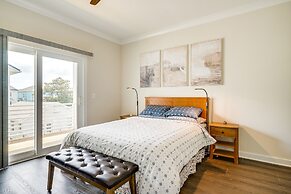 Carolina Beach Vacation Rental w/ Rooftop Terrace