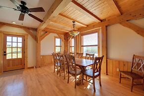 23 Mi to Targhee Skiing: Felt Cabin w/ Hot Tub!