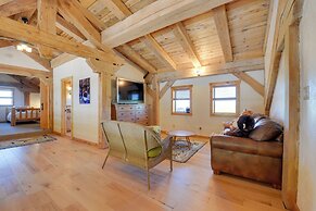 23 Mi to Targhee Skiing: Felt Cabin w/ Hot Tub!