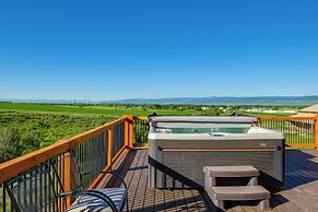 23 Mi to Targhee Skiing: Felt Cabin w/ Hot Tub!