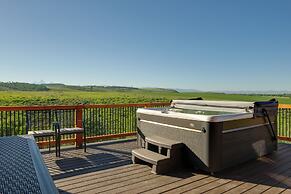 23 Mi to Targhee Skiing: Felt Cabin w/ Hot Tub!