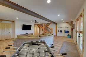 23 Mi to Targhee Skiing: Felt Cabin w/ Hot Tub!