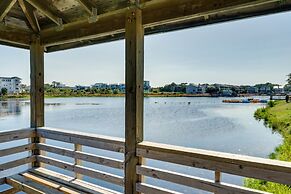 Carolina Beach Lakefront House: Walk to Beach!