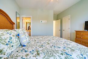 Carolina Beach Lakefront House: Walk to Beach!