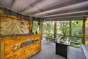 Beech Mountain Home w/ Fire Pit < 1 Mi to Skiing!