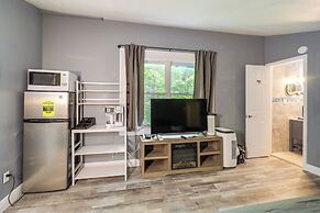 Beech Mountain Home w/ Fire Pit < 1 Mi to Skiing!