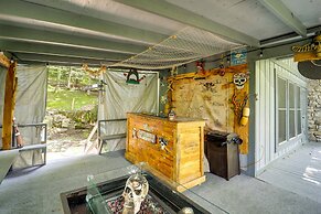 Beech Mountain Home w/ Fire Pit < 1 Mi to Skiing!