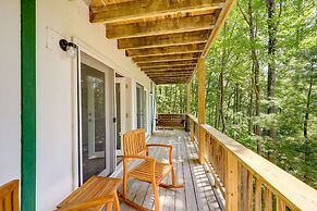 Decks & Views: Scenic Cabin in Beech Mountain!