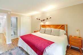 Decks & Views: Scenic Cabin in Beech Mountain!