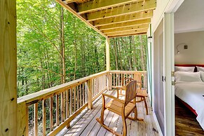 Decks & Views: Scenic Cabin in Beech Mountain!